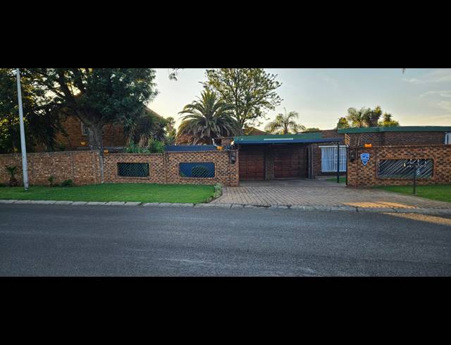 4 BEDROOM HOUSE TO LET IN SUNAIR PARK